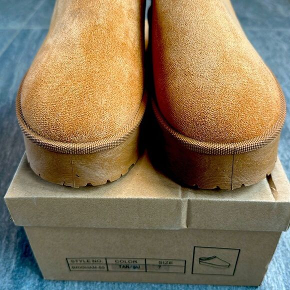 NEW Platform Slip On Clog Slippers Sherpa Faux Fur Lining Camel Brown Size 7 - Picture 6 of 13